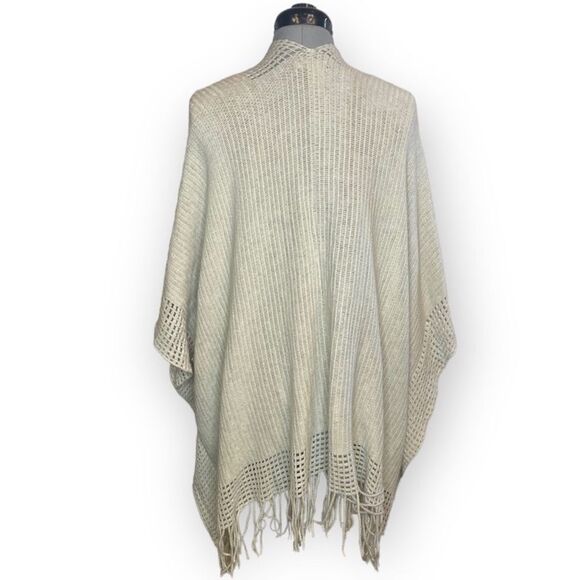 Max Studio tan ivory poncho shawl cardigan one size fits all - Picture 2 of 4